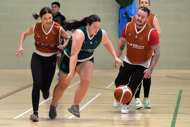 Action from the charity basketball tournament at South Lake Leisure Centre. LM42-202.