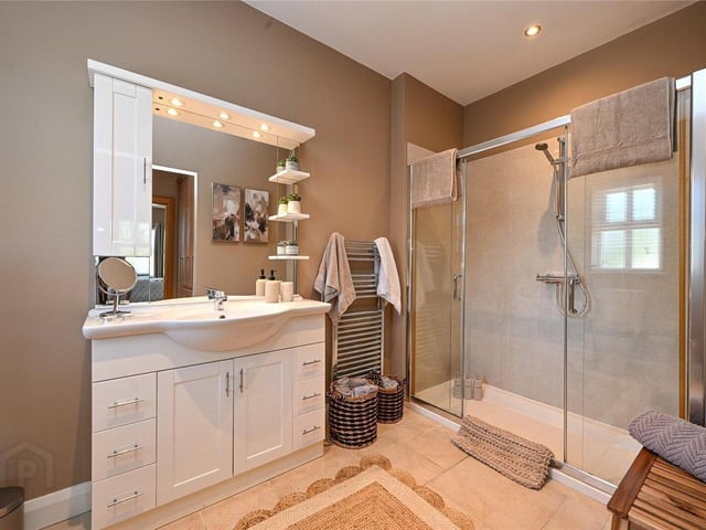 En-suite.