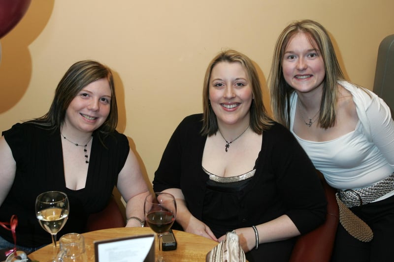 Gillian Roden, Karen Hill and Suzanne Cunnningham pictured at the Point on New Year's Eve 2006. ct01-032tc