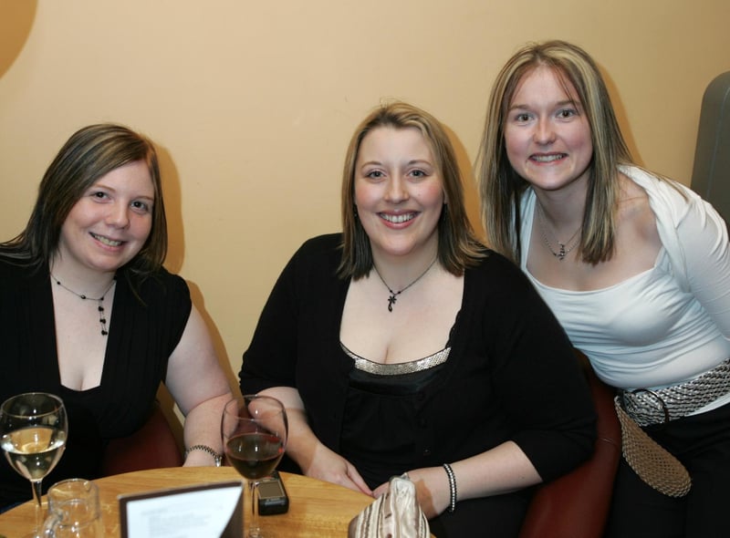 Gillian Roden, Karen Hill and Suzanne Cunnningham pictured at the Point on New Year's Eve 2006. ct01-032tc