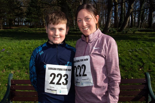 Tina Harper and son, Alex all geared up for the Lurgan Park charity Fun Run on Sunday morning. LM10-205.