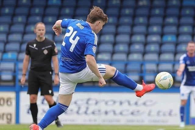 Jamie Doran has joined Warrenpoint Town on loan for the coming season.