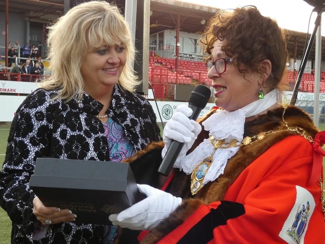 The Mayor of Mid and East Antrim, Alderman Gerardine Mulvenna, paid tribute to the links between Larne and Clover in her welcoming speech.