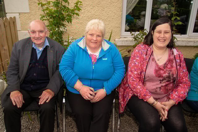 Relaxing at the Loughgall Community Fun Night on Friday are from left, Victor Halligan, Linda Conn and Adele Kyle. PT24-214.
