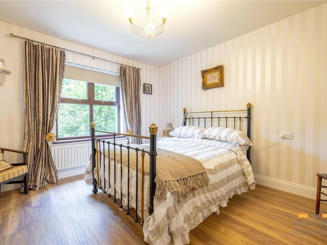 Double bedroom.