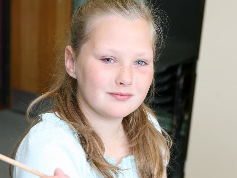 Chloe McCann working on her are project . Ct28-048tc