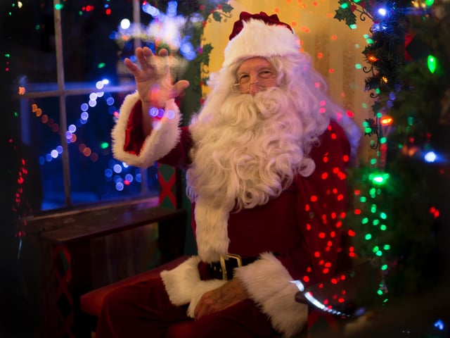 Get into the festive spirit at this Magical Christmas Fair featuring an array of stalls offering unique gifts that are perfect for the holiday season. Santa himself will be present, delighting all the kids with special gifts. And for the grown-ups, enjoy the warmth of mulled wine, Schoer, and indulge in mince pies and shortbread upon arrival. The atmosphere will be set with live music by the talented Little Kings. Admission is just £3, and children under two get in for free.
For more information, go to eventbrite.co.uk/santas-magical-christmas-fair