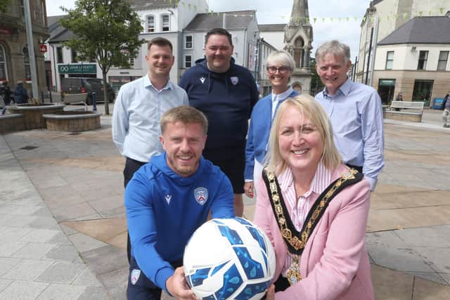 Mayor of Causeway Coast and Glens, Councillor Dawn Huggins with Coleraine FC Captain Lyndon Kane and  Coleraine Football Club’s Chief Executive Officer, Dale Pryde-MacDonald, Johnny Fielding, Chairman of Coleraine Connect, Alderman Mark Fielding and Councillor Tanya Elder.