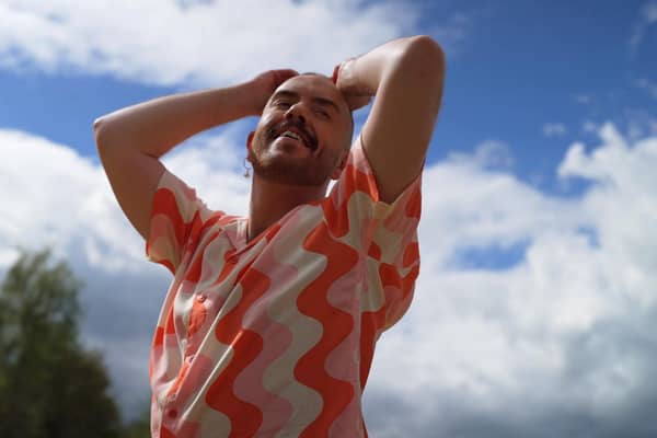 Lurgan native singer songwriter Conleth Kane, who now lives in London, is living the dream with the release of his latest EP a cover of the All Saints classic 'Pure
Shores'.