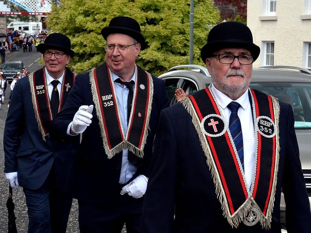 Sir Knights of RBP 352 on parade at the Last Saturday demonstration in Loughgall. PT35-217.