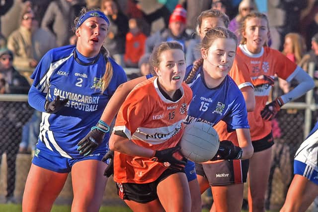 Clann Éireann's Aoibhin Donohue pictured during Sundays Dearbhla Coleman on the attack during the All Ireland Ladies Football Semi Final . LM50-234.