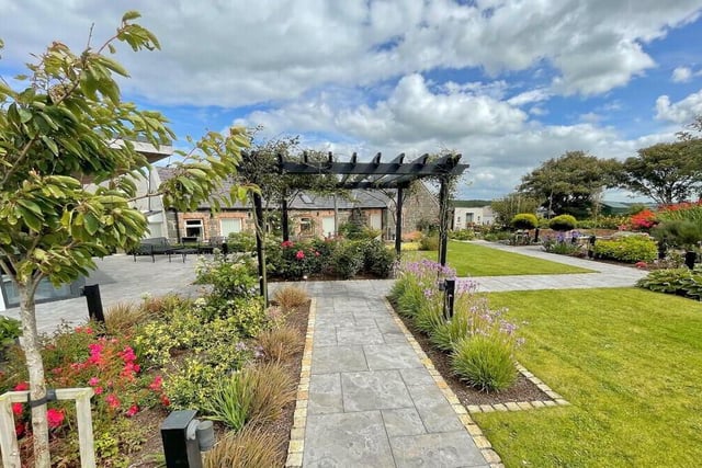 Strawbridge House, 39 Bushfoot Road, Portballintrae, BT57 8RR: Offers over £850,000