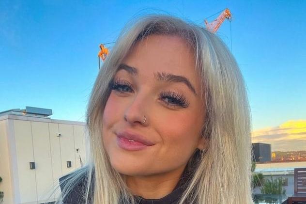 Belfast-based Nicole Grace is a beauty, fashion and lifestyle YouTuber best known for her clothing try-on videos.
Providing reviews, examples and recommendations of clothing from an array of different online retailers, Nicole also utilises her online platform to showcase her makeup talents and daily life.
From trips and date night, to mukbangs and challenges, Nicole Grace’s YouTube channel provides a series of versatile content.
For more information, go to youtube.com/@nicolegraceeee