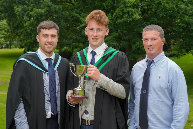 Thomas Kerr from Enniskillen received the Texel Sheep Society Cup for performance in the Sheep Production project on the BSc (Hons) degree in Sustainable Agriculture. Thomas was congratulated by Matthew McConville (lecturer, CAFRE) and Philip Whyte (NI Texel Breeders).