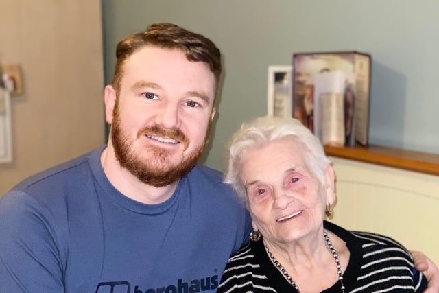 85.2k Followers 1.6m Likes
Conor Captain and his granny Joanie McCoubrey are a hilarious pair from West Belfast. Their account first caught the attention of viewers in 2020, when Conor uploaded funny and relatable videos of Joanie going about her day. 

Recommended watch: tiktok.com/@conorcaptain/video

Follow Conor & Joanie: tiktok.com/@conorcaptain