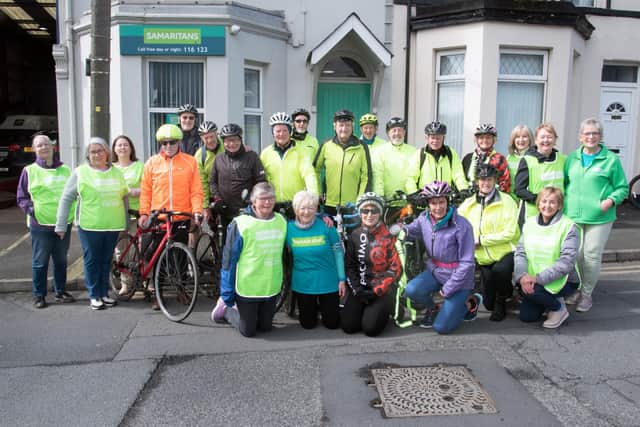 Craigavon Samaraitans volunteers pictured with cyclists who undertook a sponsored cycle from Drogheda-Portadown to raise funds for the charity. PT15-218. Picture: Tony Hendron.
