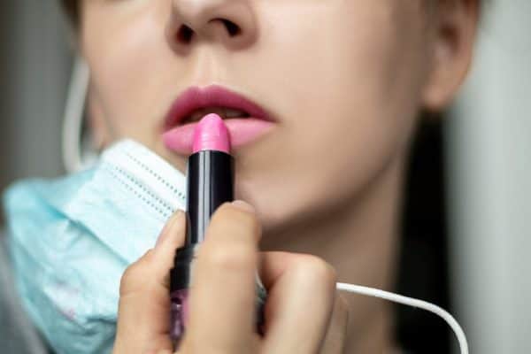 If you’re a fan of a brightly coloured lipstick, then opting for a lip stain can prevent any transfer or smudging (Photo: Shutterstock)