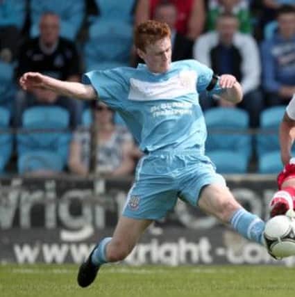 Aaron Stewart has agreed a new deal to stay with Ballymena United.