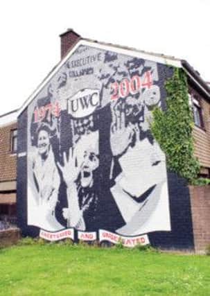 A mural in Lincoln Court celebrating the collapse of Sunningdale in 1974.