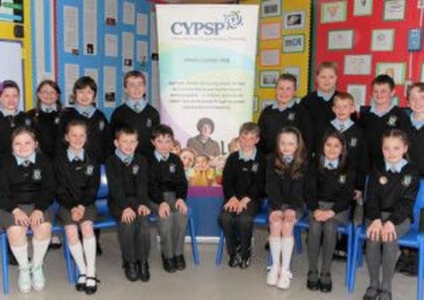 P6 pupils from Carrick Primary School, Lurgan, help develop the Children and Young Peoples Strategic Partnership design webpages for children. INLM1913-12