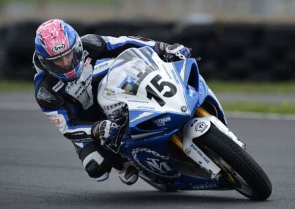 PACEMAKER, BELFAST, APRIL 2013: Stuart Easton tests the Mar-Train R1-superbike spec Yamaha at Kirkistown in April.
PICTURE BY CHARLES MCQUILLAN