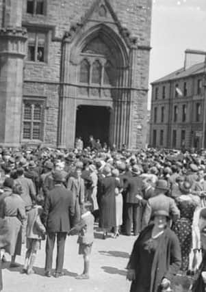 A section of the crowd which gathered in Guildhall Square to greet an Italian air force delegation which included Italo Balbo. (1903MM08)