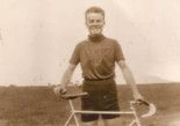 Cyclist Sammy Sergeant. INLM28-002