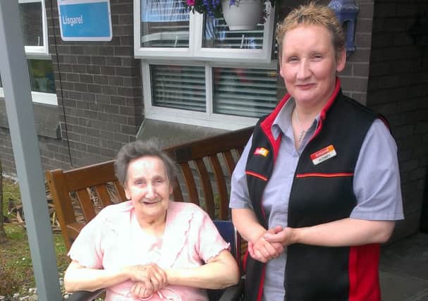 Audrey Barr and her mother Kathleen Christie pictured at Lisgarel residential care home in Larne.  INLT 31-676-CON