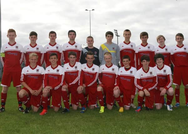 Wakehurst Youth in their new strip sponsored by W. Allen Meats, and Erwin Bathroom and tiles. INBT33-200AC