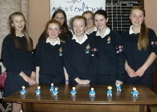The girls of Stewartstown GB with their Jumping Clay models.