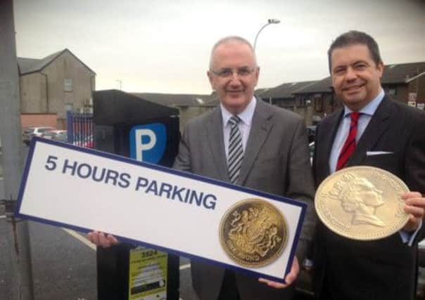 NIIRTA CEO Glyn Roberts and DRD Minister Danny Kennedy launching the scheme last Christmas. INLT 15-632-CON