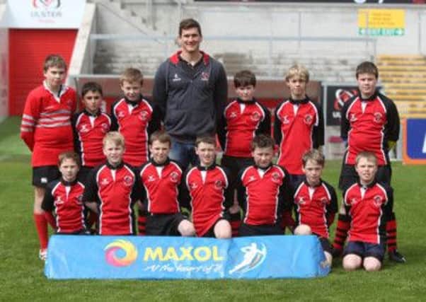 Ballydown PS rugby team with Ulster rugby star Robbie Diack.