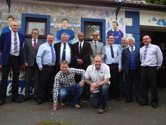 Guests of honour Mark Hateley and Mark Walters with the 2014 committee at Carrick Glasgow Rangers Supporters Club's 40th anniversary celebration. INCT 22-757-CON