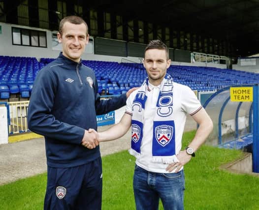 Coleraine manager Oran Kearney welcomes new signing Neil McCafferty to the Showgrounds




. PICTURE DEREK SIMPSON