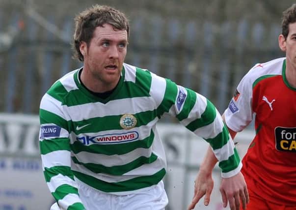 Ryan Henderson
 back with Lurgan Celtic