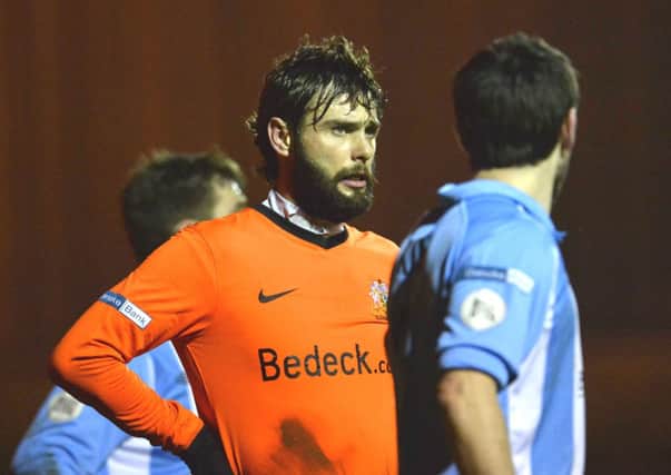Glenavon are off to Warrenpoint on Wednesday night.