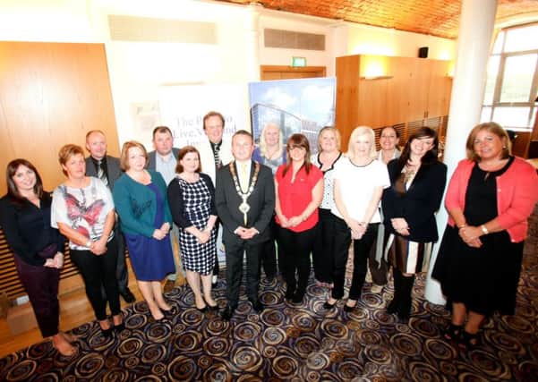 Mayor Thomas Hogg with representatives from local businesses who took part in the STAR business development programme. INNT 38-503CON