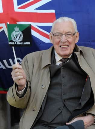 20/5/2011 Pacemaker Belfast. Former First Minister Ian Paisley salutes members of the Royal Irish Rangers this evening as they were welcomed home by thousands in Ballymena town centre after their tour of Afghanistan. Picture Pacemaker.