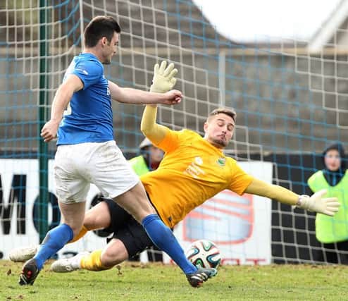 Jonny Tuffey in action against Glenavon.  Picture by Brian Little/Presseye