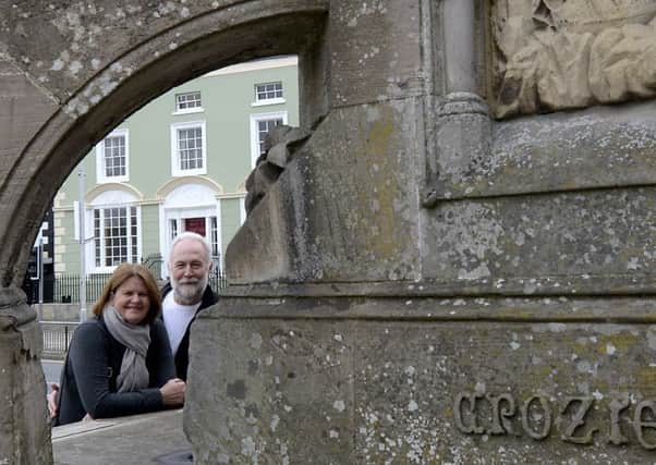Australian visitors Doug and Mary Williams pictured at Crozier's momument with Avonmore House in the background ©Edward Byrne Photography INBL1515-22EB