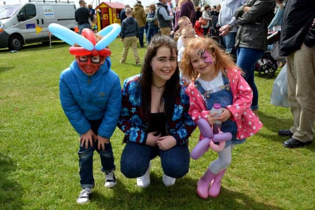 Christopher and Aaliyah Wilson with Emma Black at the Marine Gardens May Day events. INCT 18-050-GR