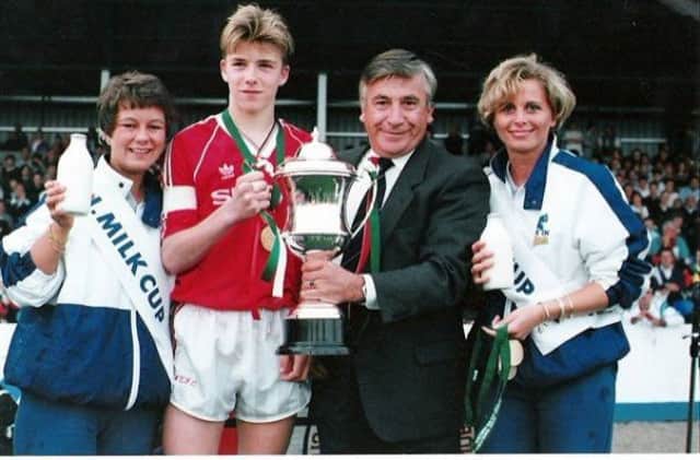 Manchester United Captain David Beckham with the 1991 Milk Cup