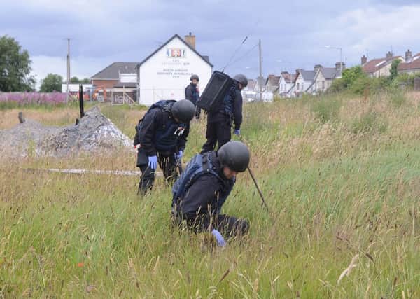 Pacemaker Press Belfast 23-07-2015: Police are carrying out further searches in the Co Armagh town of Lurgan following an attempt to kill officers with a bomb at the weekend. Two devices were found in the town on Saturday.
Picture By: Arthur Allison.
