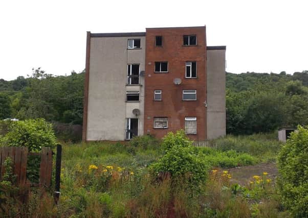 The derelict flats at Old Irish Highway, Rathcoole. INNT 31-509CON