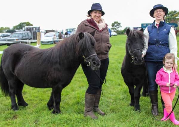 Cathrine McFall, Tammey and Leah Rees with their Shetland Ponies INNT 40-552-SO