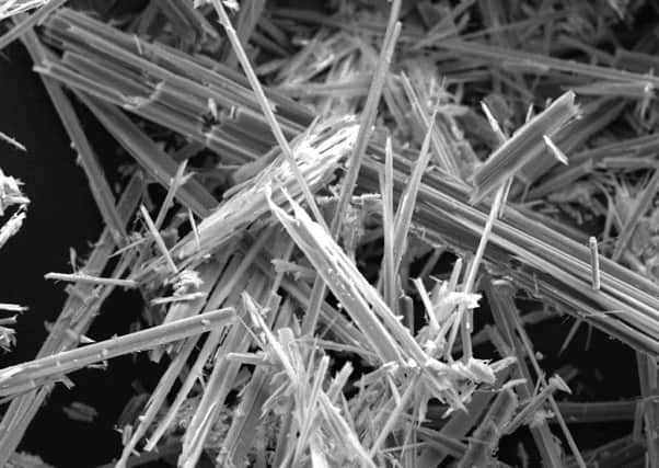 Asbestos fibres.  INLT 48-695-CON