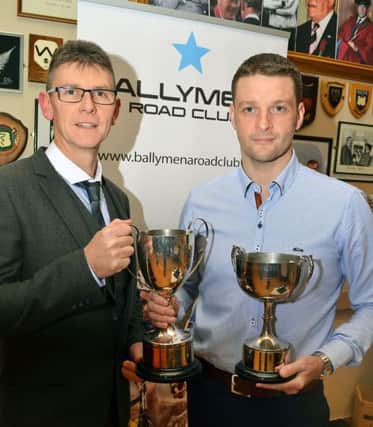 Andrew Moss presents an award to Ryan Bankhead at Friday nights Ballymena Road Club annual dinner/awards night. INBT 48-816H