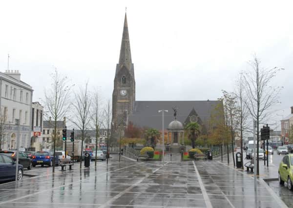 Lurgan Town Centre with the new Plaza Area, War Memorial and Shankill Parish Church. INLM4311-109gc