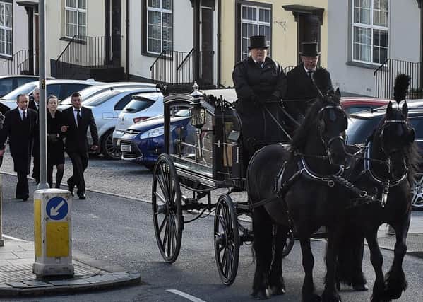 The funeral of tragic road crash victim, Shannon Weir makes its way through the Centre of Tandragee on its way to Ballymore Parish Church. INPT05-205.