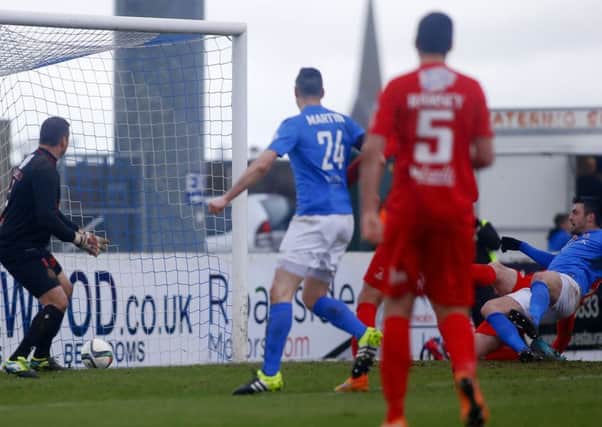 Eoin Bradley adds to the Glenavon tally in Portadown's derby defeat. Pic by PressEye Ltd.